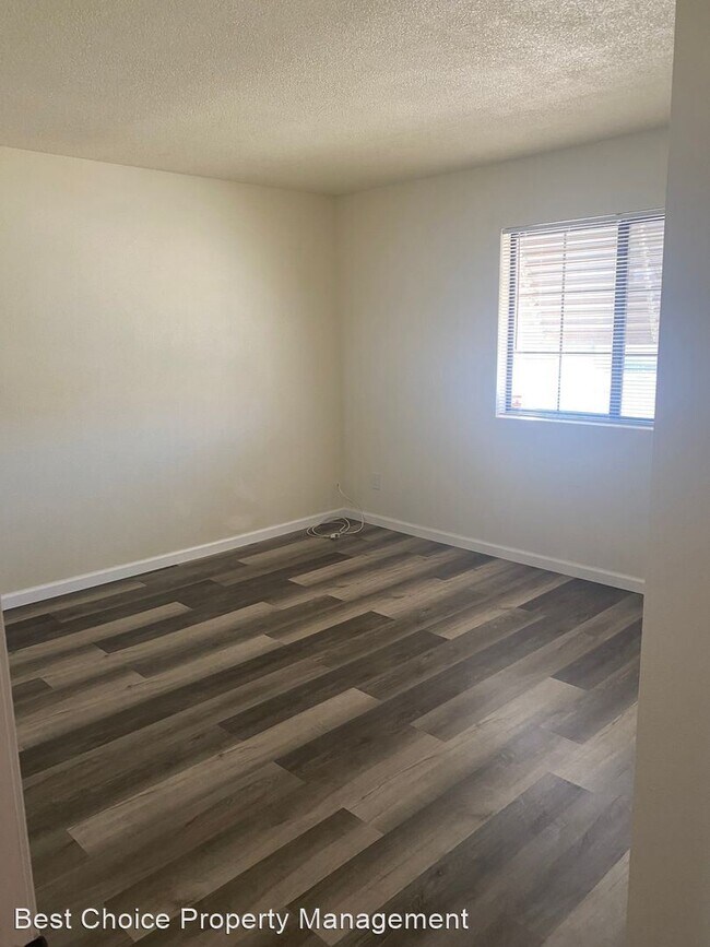 Building Photo - 2 br, 1.5 bath House - 844 La Morena Dr