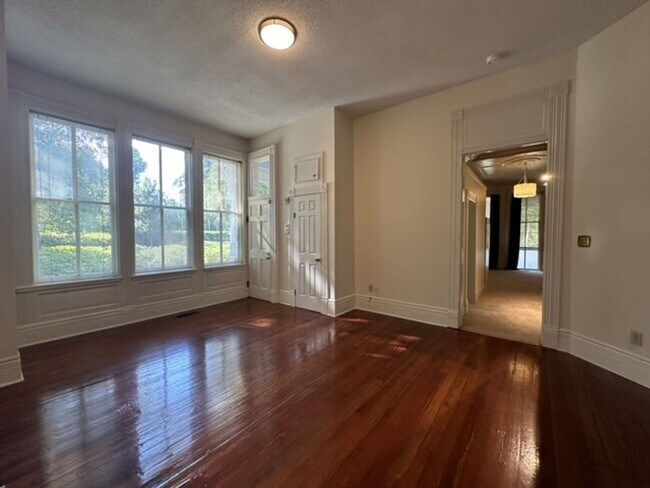 Foto del edificio - 2250 Kingsway