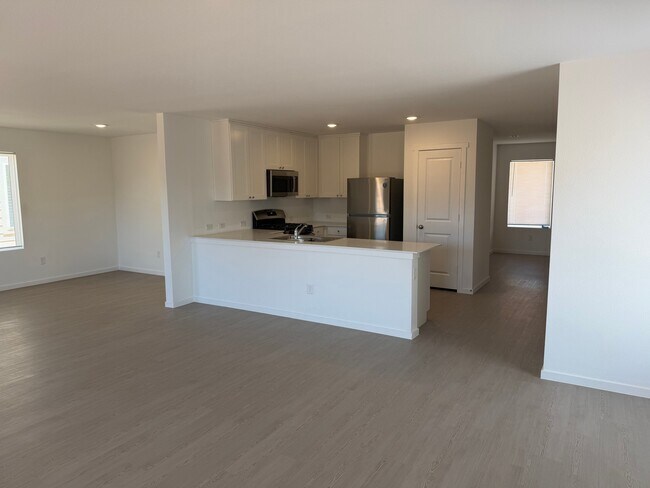 Foto del edificio - 1503 Good Pr Ave