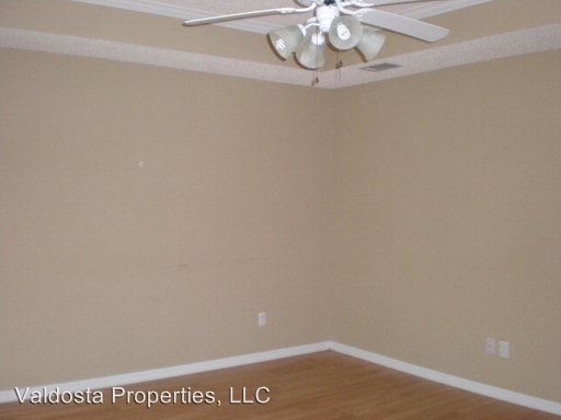 Building Photo - 3716 Kendall Ct