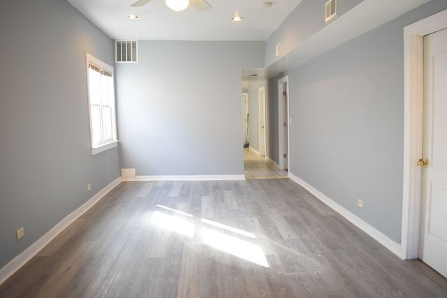 Foto del edificio - 4952 S Justine St