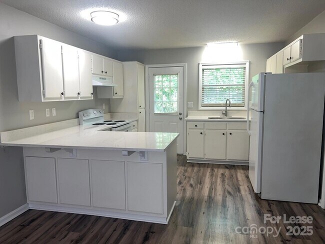 Foto del edificio - 374 Water St