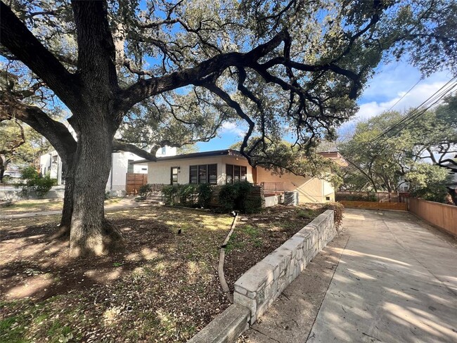 Foto del edificio - 1511 Chelsea Ln