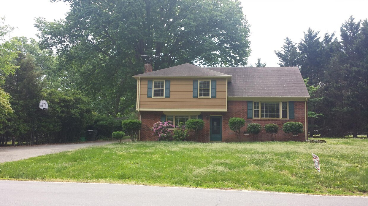 Primary Photo - 10411 Duryea Dr