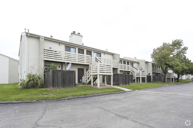 Building Photo - Parc At 21st