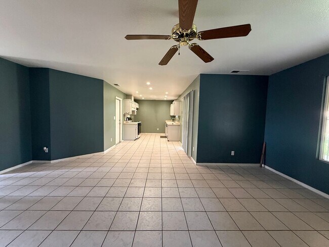 Building Photo - 248 Exie Ln