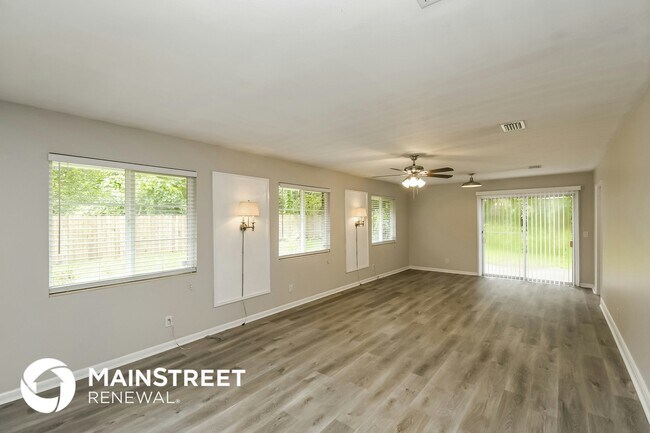 Foto del edificio - 1555 Shirl Ln