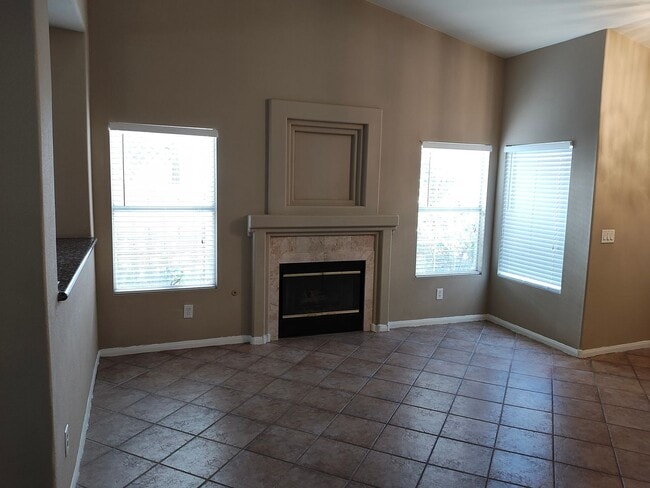 Building Photo - Upgraded Single Story house for rent