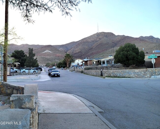 Building Photo - 2700 Memphis Ave