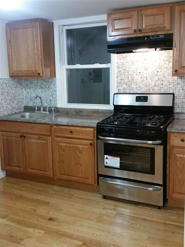 Foto principal - 335 Palisade Ave
