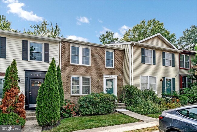 Foto del edificio - 8025 Tyson Oaks Cir