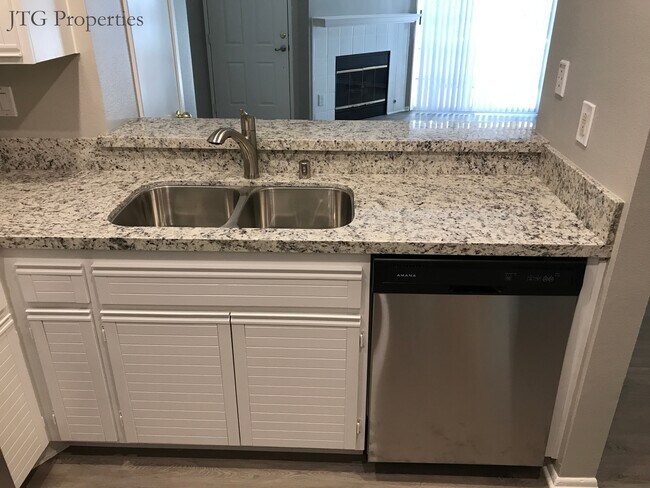 Kitchen - 24117 Del Monte Dr