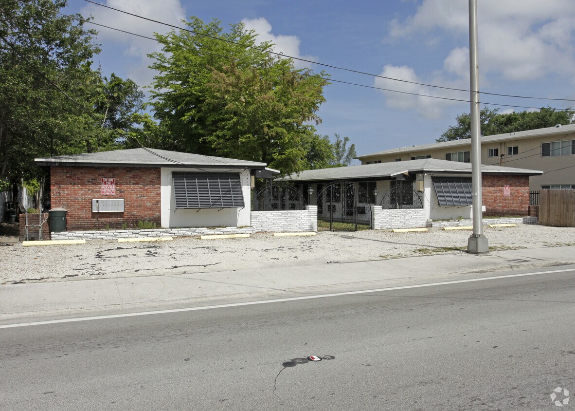 Foto principal - 14355 NE 6th Ave