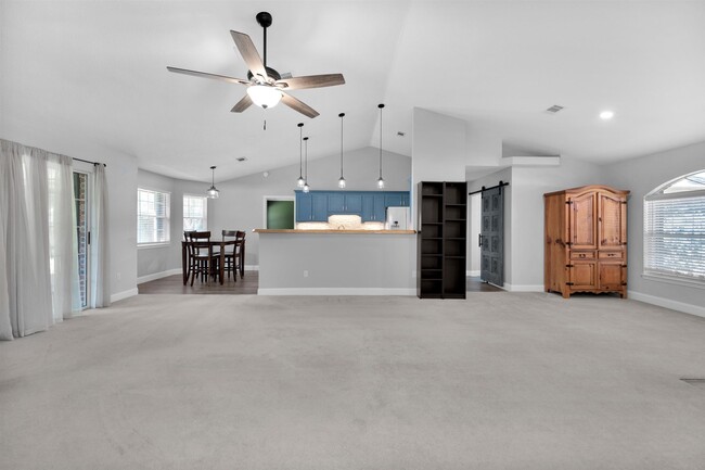 Foto del edificio - 2642 Barefoot Creek Cir