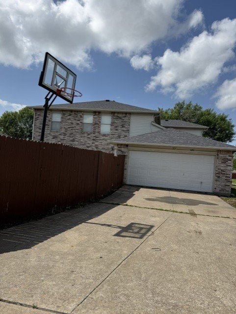 Building Photo - 1451 Glenwick Dr