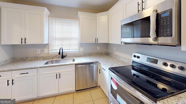 Foto del edificio - 2828 Webb Bridge Rd