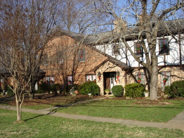 Foto principal - Exclusively Offered by Muse Realty, LLC