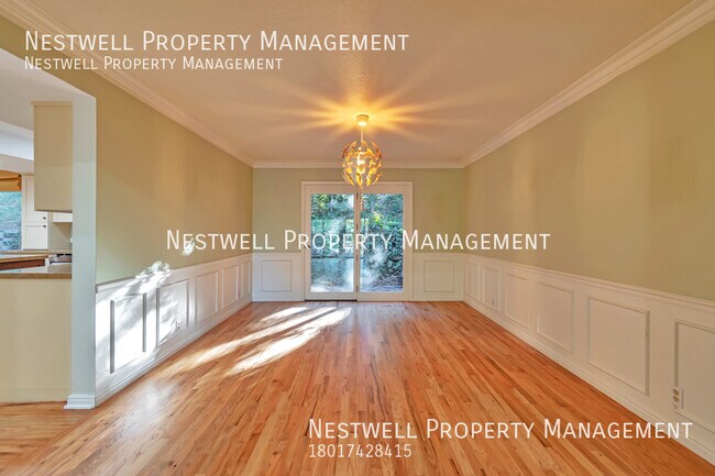 Foto del edificio - Amazing 4-bed Townhome in Salt Lake City