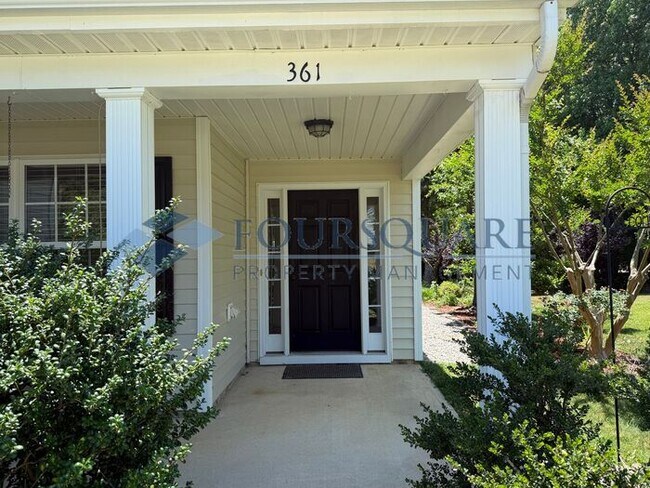 Foto del edificio - Spacious Ranch-Style Smart Home with Bonus Room, Sunroom  & 2-Car Garage , Community Pool- Conven...