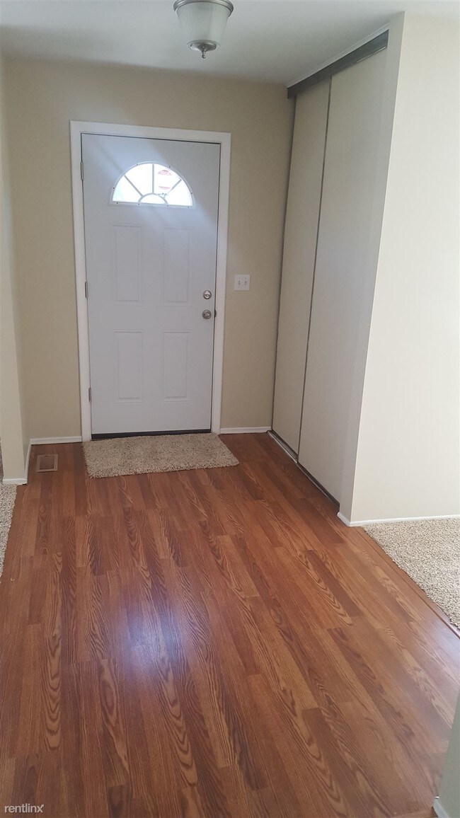 Foto del edificio - 25032 Oakbrooke Dr
