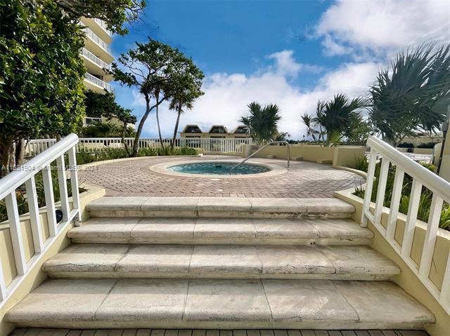 Building Photo - 20191 E Country Club Dr