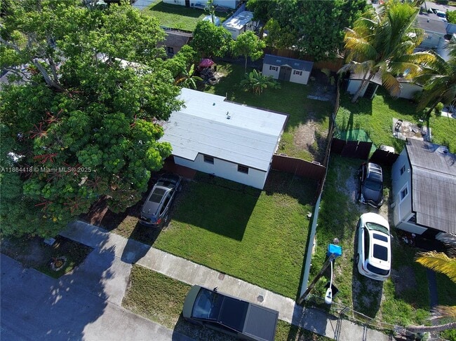 Building Photo - 3761 SW 45th Terrace