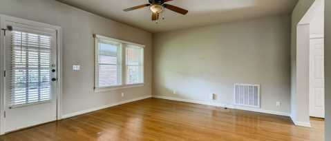 Foto del edificio - 2040 W Mistletoe Ave