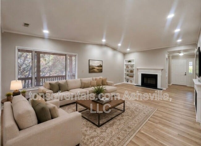 Building Photo - 115 Bent Tree Dr