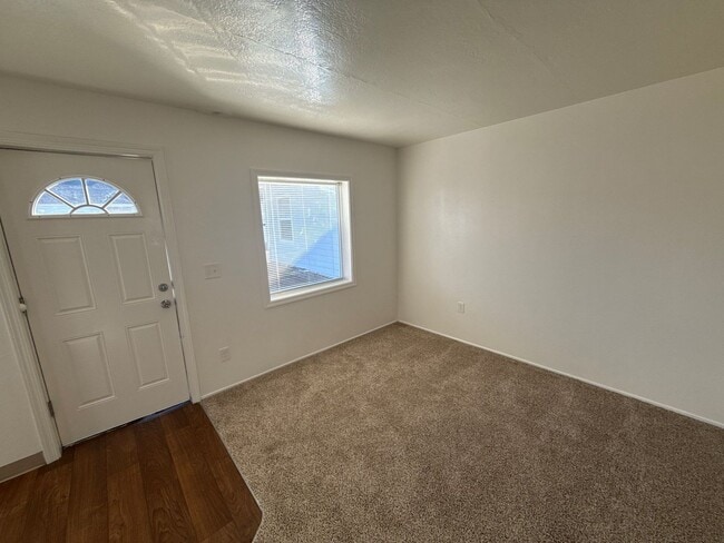 Foto del edificio - 1350 12th St SE