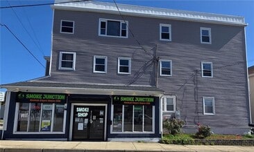 Building Photo - 62 Main Rd