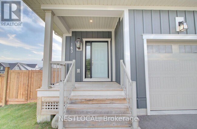 Photo du bâtiment - 163 Courtland St