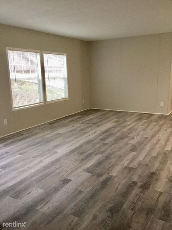 Building Photo - 4 br, 2 bath Mobile Home - 407 Baucky Meadow