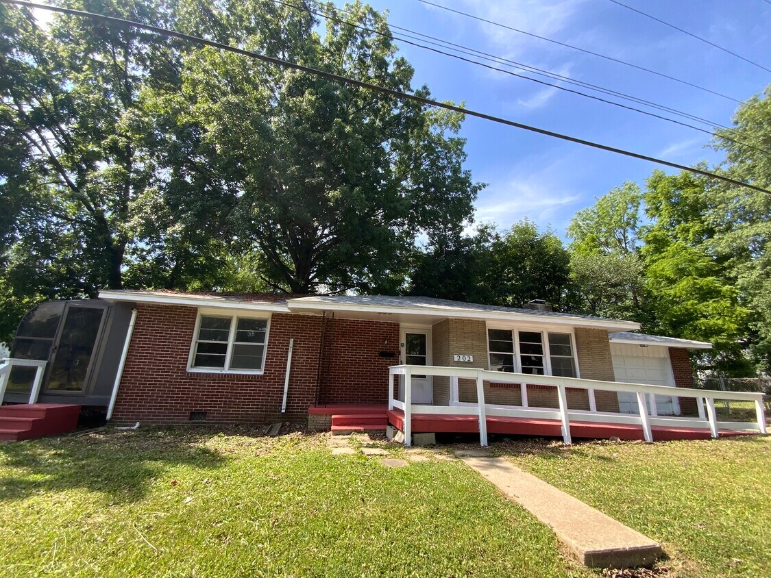 Foto principal - 202 Grace St