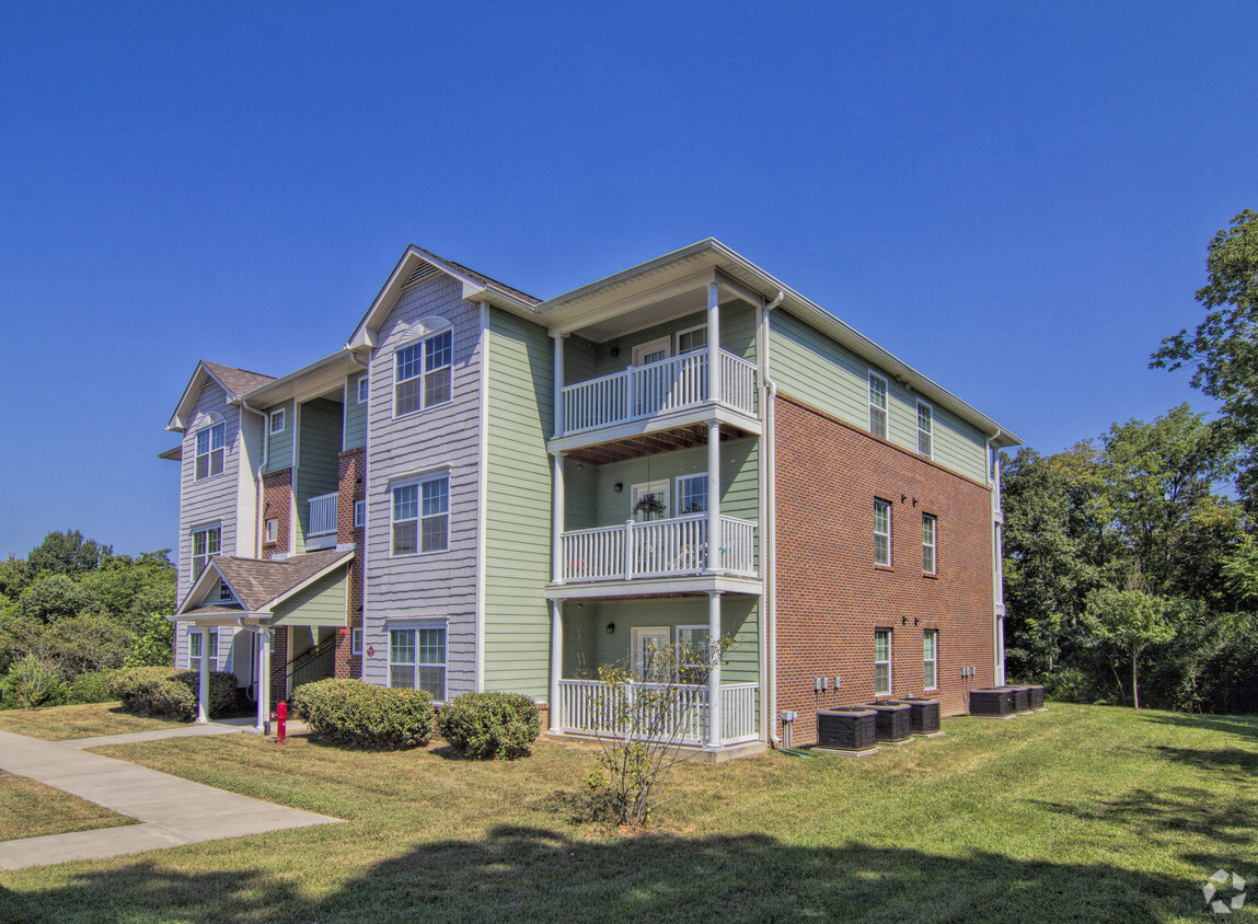 Primary Photo - Hanover Ridge Apartments