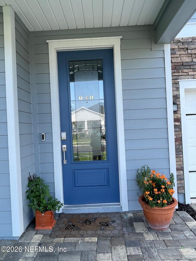 Building Photo - 182 Pine Candle Way