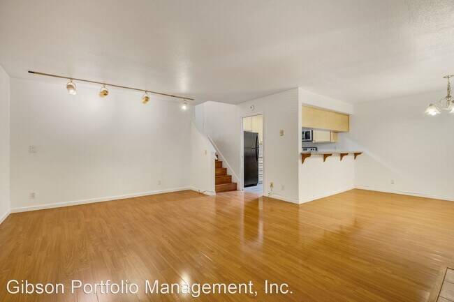 Foto del edificio - 2 br, 2 bath House - 420 Crescent Ave., #11