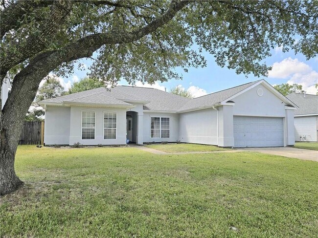 Building Photo - 1549 Hunters Point Dr