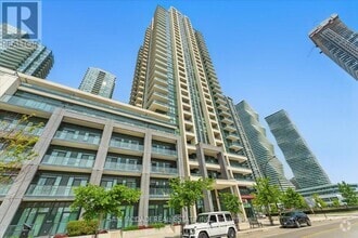 Building Photo - 4055-4055 Parkside Village Dr