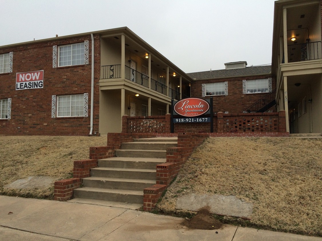 Primary Photo - Lincoln Apartment Homes