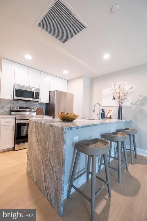 Building Photo - 2301 John F Kennedy Blvd