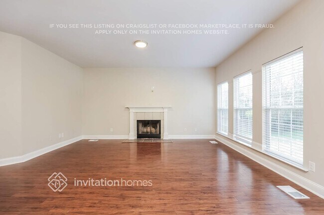 Foto del edificio - 415 Grovewood Dr