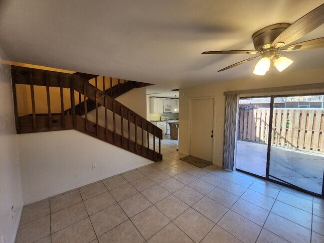 Foto del edificio - Well maintained 2/2.5 Cedar Dunes Townhome