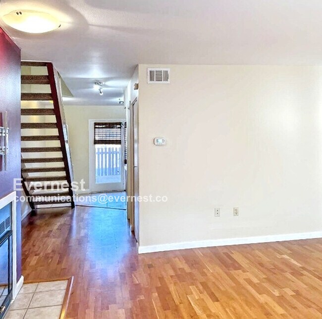 Building Photo - 1150 Inca St