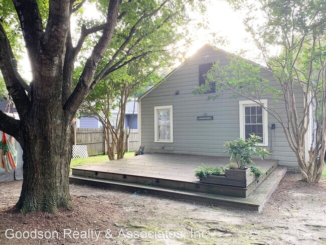 Building Photo - 2 br, 2 bath House - 1724 Hawthorne Lane