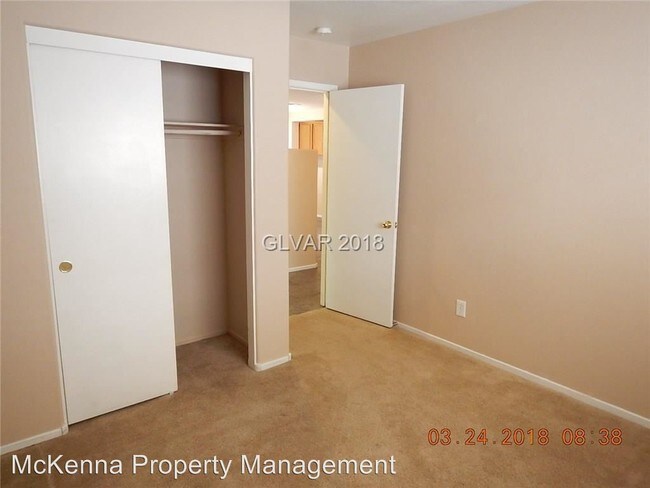 Foto del edificio - 5008 Apache Valley Ave
