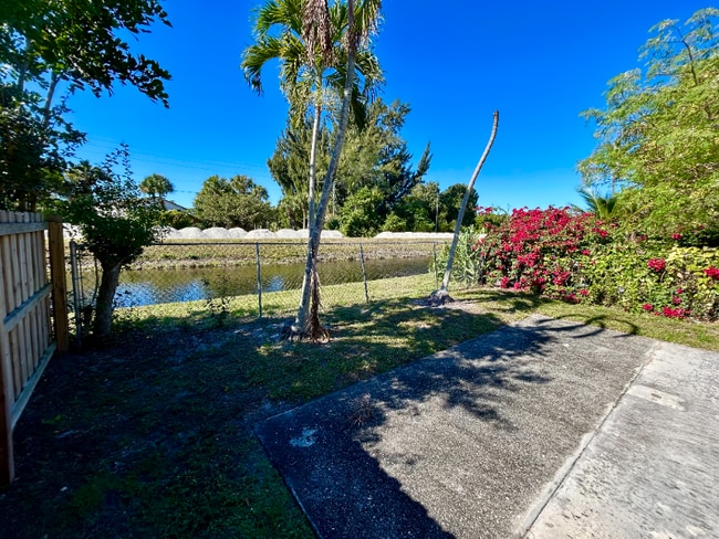 Photo - 141 Plumage Ln Apartment