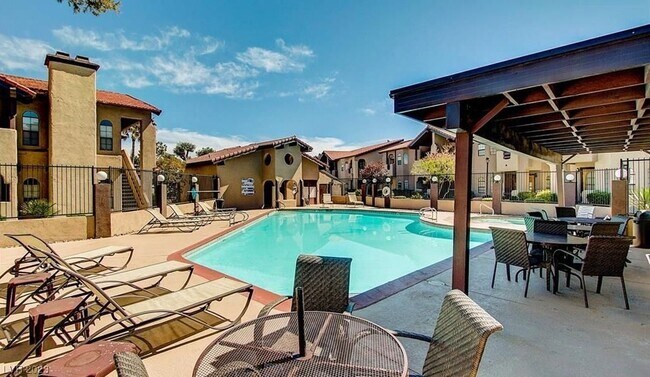 Building Photo - 4044 Delos Dr