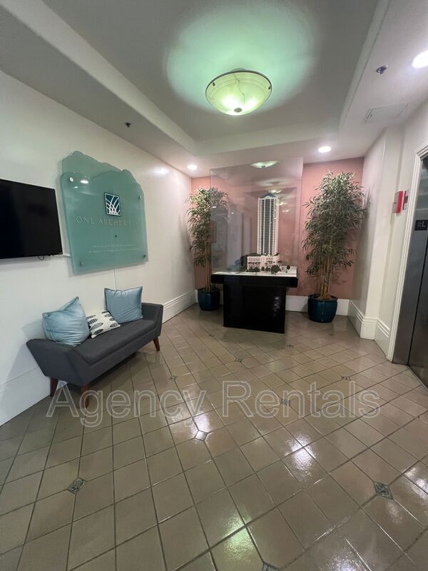 Foto del edificio - 801 S King St
