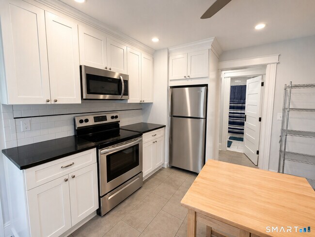 Building Photo - 30 Harborside Dr
