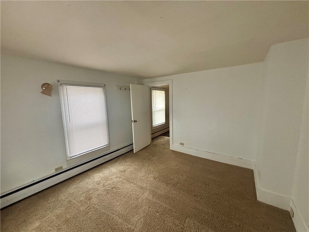 Building Photo - 305 Steuben St